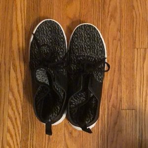 Cute and comfy tennis shoes